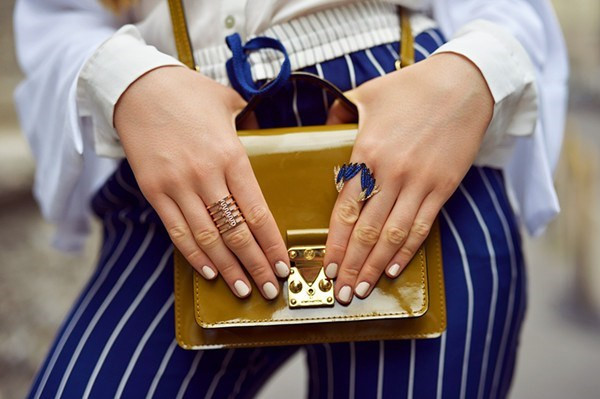 Mê mẩn với Kristina Bazan - blogger thời trang 20 tuổi ảnh 17