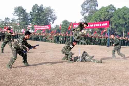 Nhà trường thường xuyên tổ chức hội thao trong đó có nội dung thi võ thuật