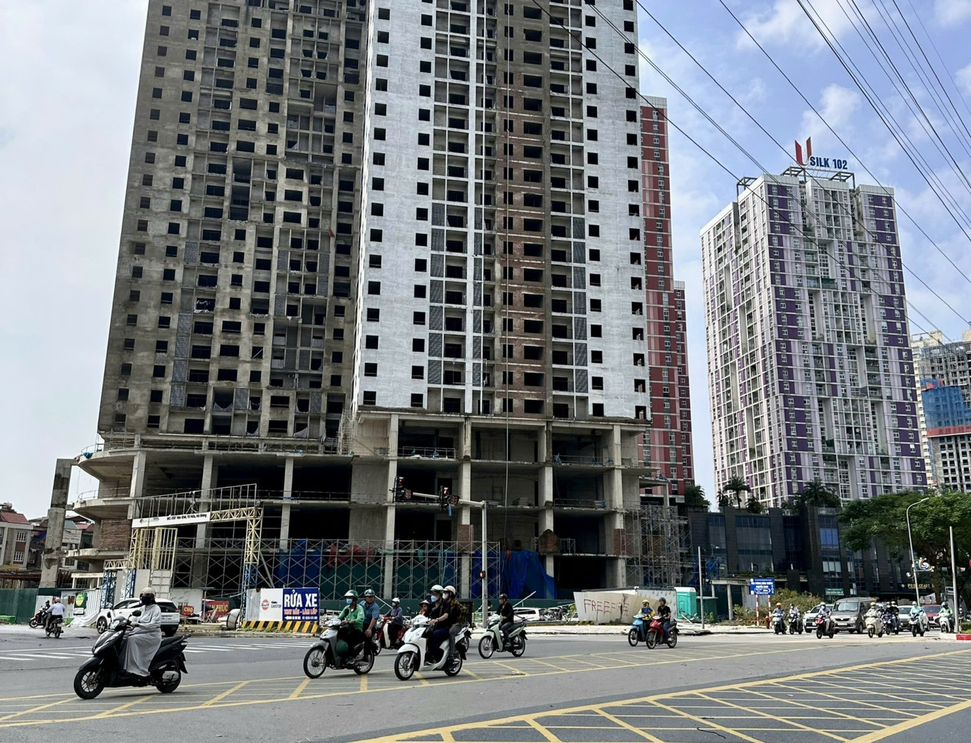 Chi nhánh ngân hàng nước ngoài được cấp bảo lãnh nhà ở hình thành trong tương lai từ ngày 10/12 tới (ảnh: Như Ý). Chi nhánh ngân hàng nước ngoài được cấp bảo lãnh nhà ở hình thành trong tương lai từ ngày 10/12 tới (ảnh: Như Ý).