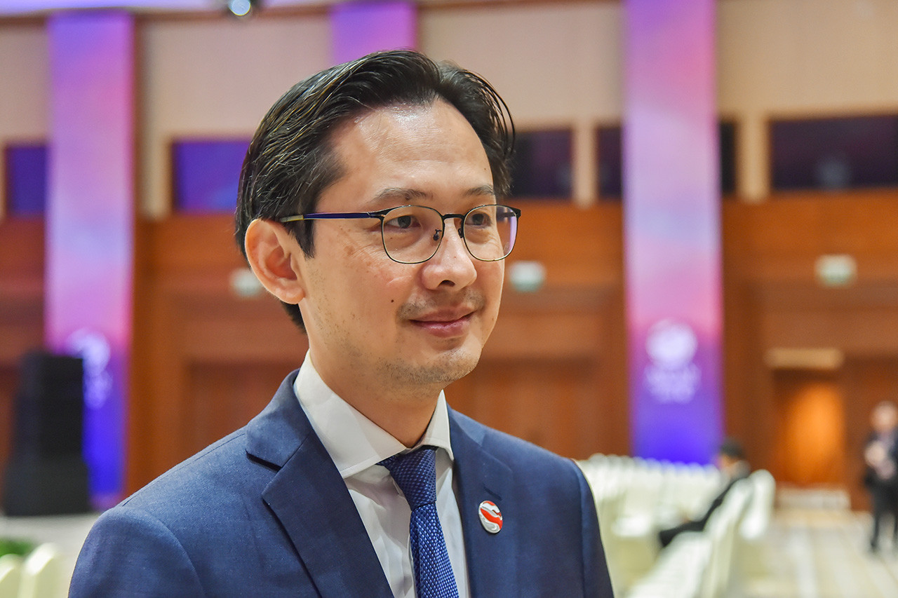 Thứ trưởng Bộ Ngoại giao Đỗ Hùng Việt. Thứ trưởng Bộ Ngoại giao Đỗ Hùng Việt.