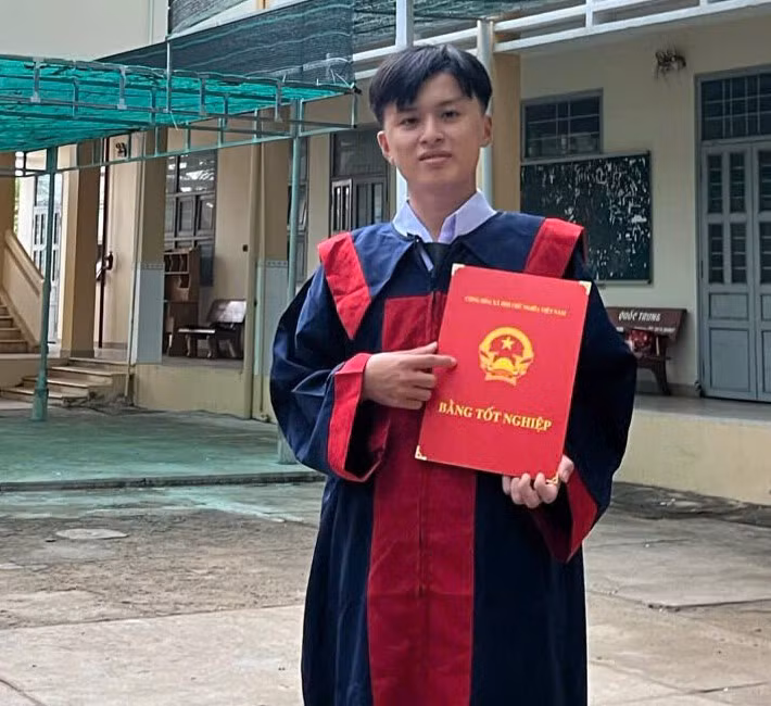 Lê Hoài Hận Lê Hoài Hận
