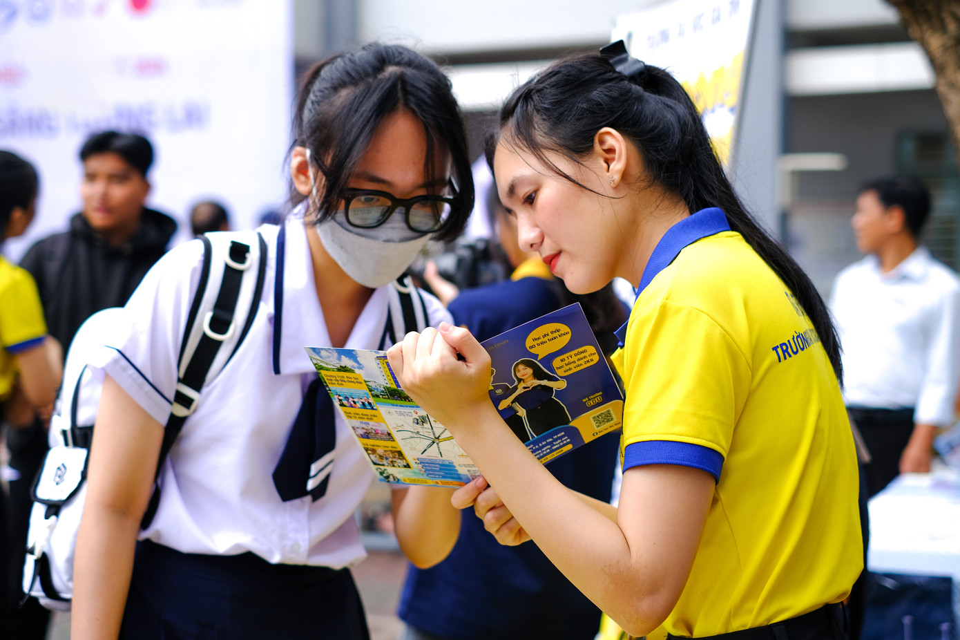 Thí sinh tìm hiểu các phương thức tuyển sinh của một trường đại học Thí sinh tìm hiểu các phương thức tuyển sinh của một trường đại học