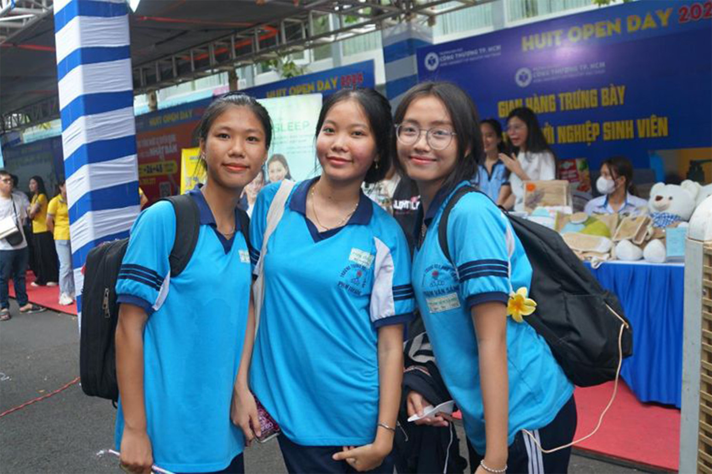 Học sinh lớp 12 ở TPHCM trong lần tham gia ngày hội tuyển sinh đại học Học sinh lớp 12 ở TPHCM trong lần tham gia ngày hội tuyển sinh đại học