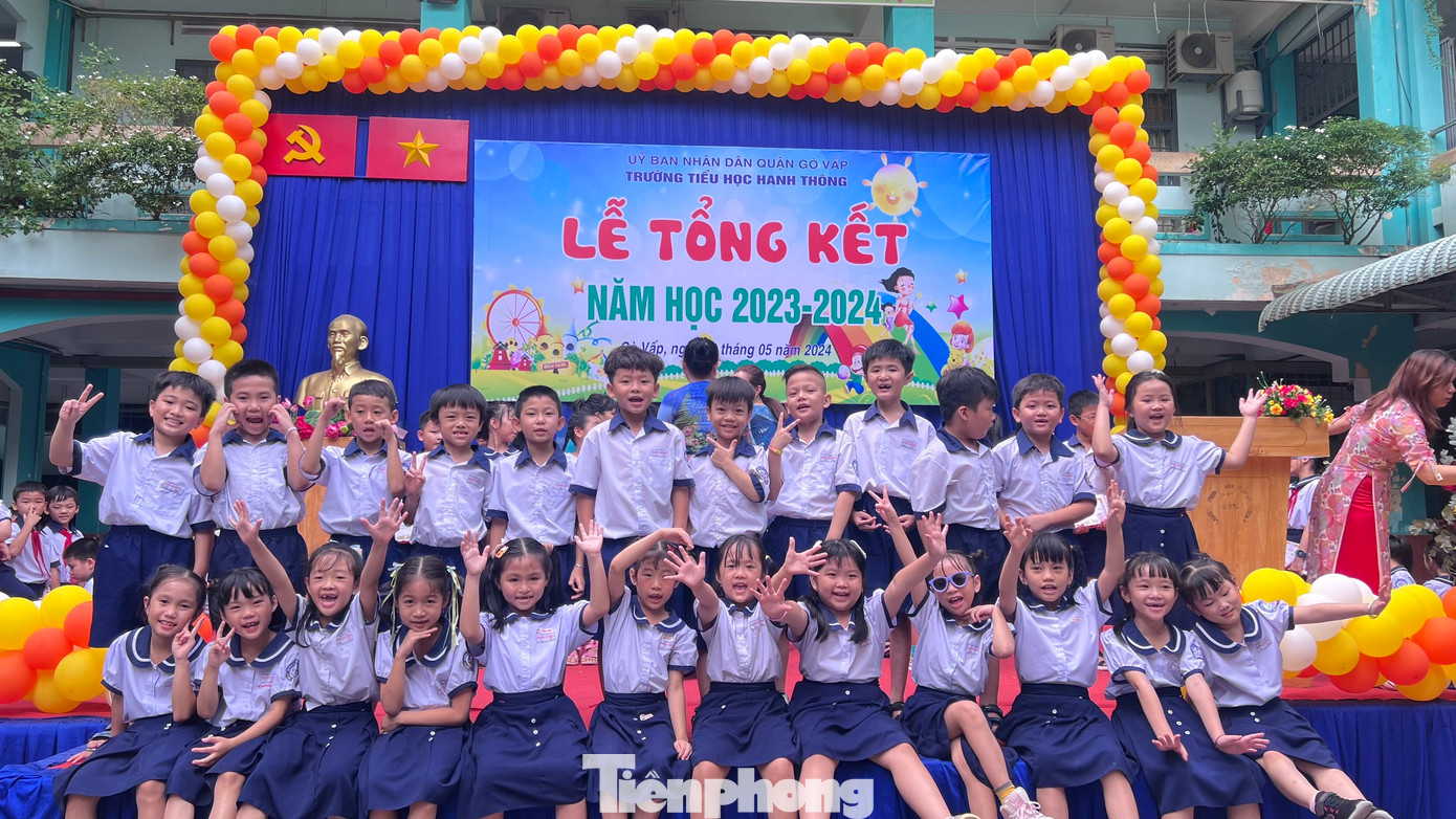 Trường Tiểu học Hanh Thông tổng kết và phát thưởng ngày 29/5 Trường Tiểu học Hanh Thông tổng kết và phát thưởng ngày 29/5
