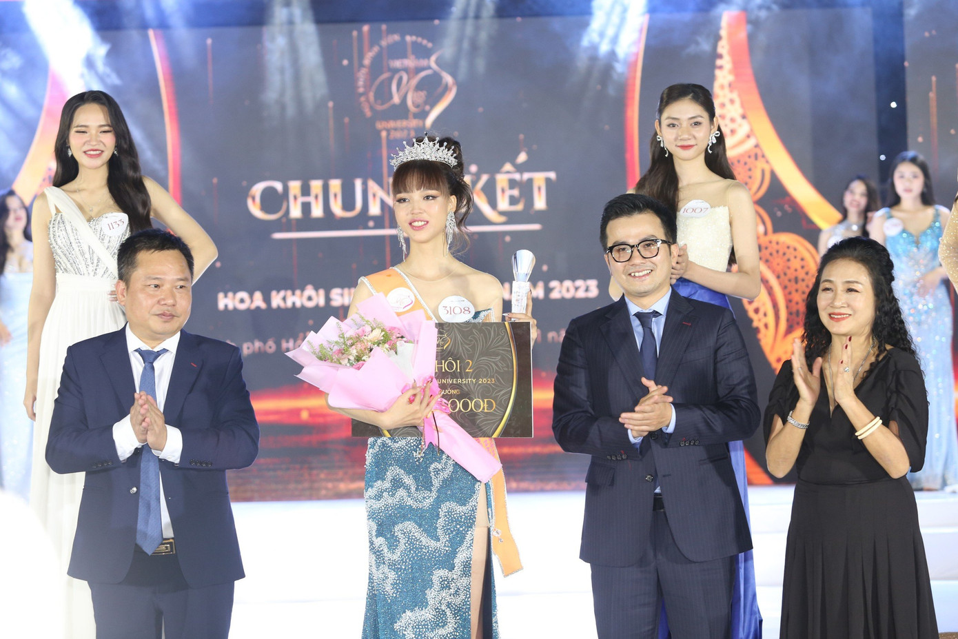 Á khôi 2 của Cuộc thi là thí sinh Dương Kim Thanh (Trường đại học Công nghệ TPHCM). Á khôi 2 của Cuộc thi là thí sinh Dương Kim Thanh (Trường đại học Công nghệ TPHCM).