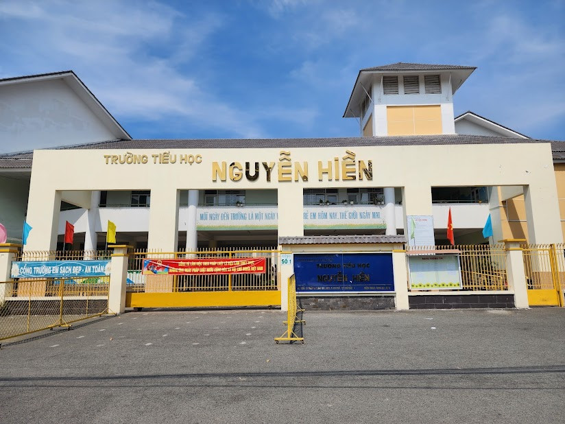 Trường Tiểu học Nguyễn Hiền nơi xảy ra sự việc (ảnh internet) Trường Tiểu học Nguyễn Hiền nơi xảy ra sự việc (ảnh internet)