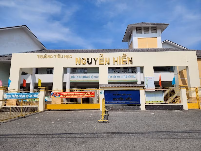 Trường Tiểu học Nguyễn Hiền nơi xảy ra sự việc (ảnh internet)
