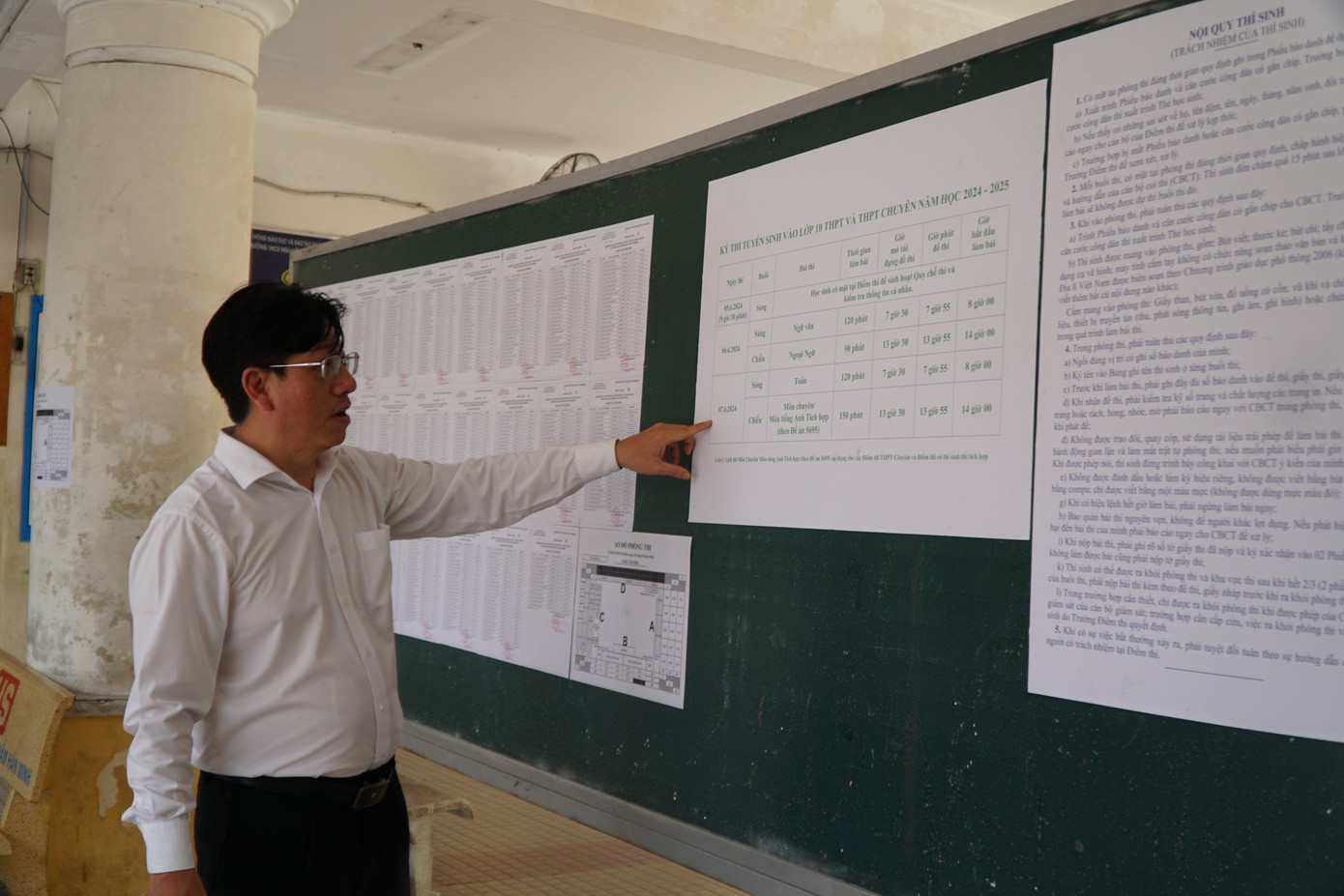 Các điểm thi đã sẵn sàng đón thí sinh (ảnh: Nhàn Lê) Các điểm thi đã sẵn sàng đón thí sinh (ảnh: Nhàn Lê)