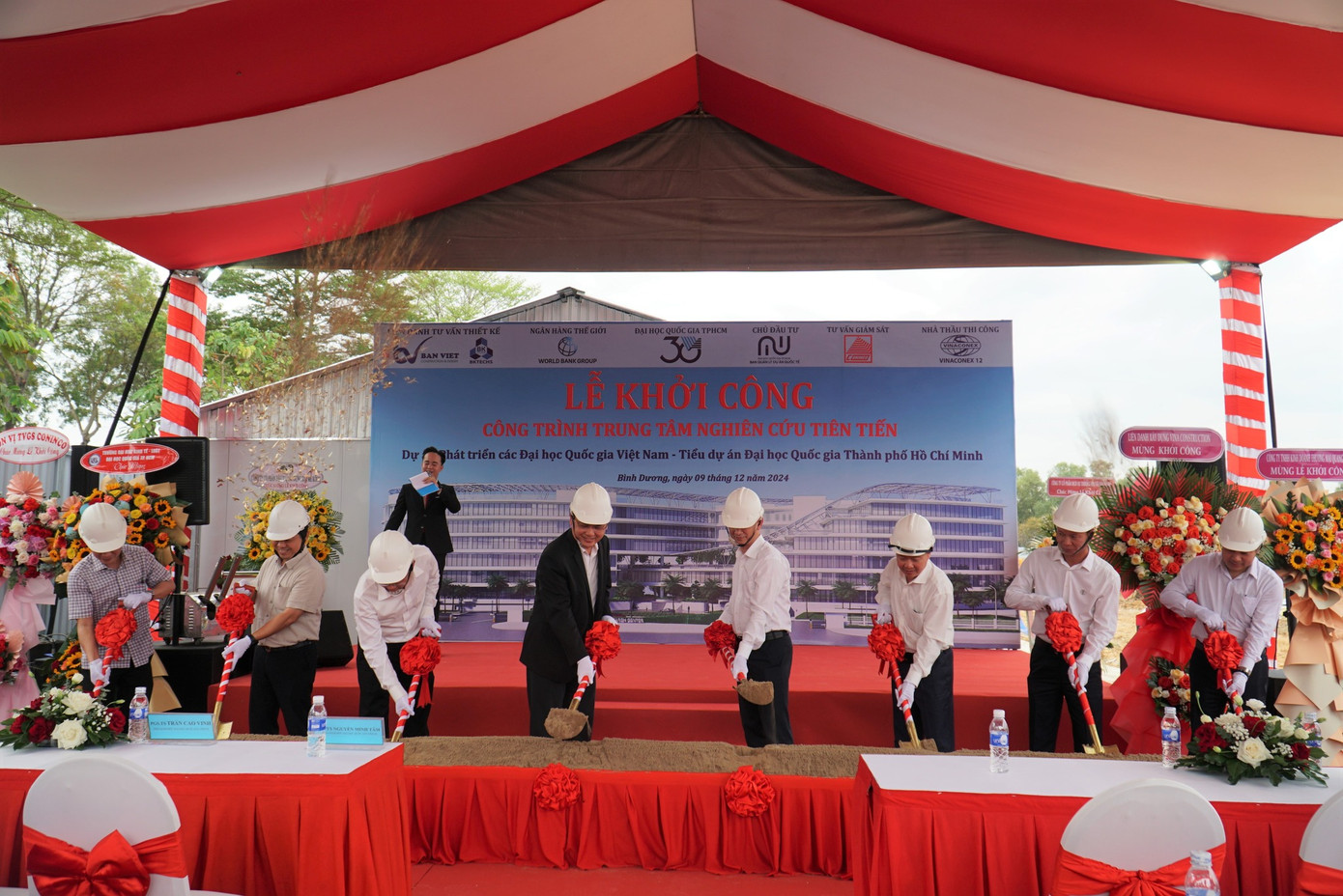 Đây là công trình đầu tiên được xây dựng tại Khu đô thị ĐHQG TPHCM sau nhiều năm không có công trình xây dựng mới nào do vướng các thủ tục pháp lý.