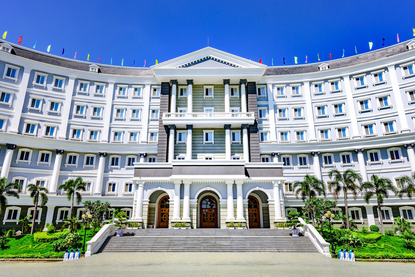 Trường quốc tế Mỹ hiện đang bị đình chỉ hoạt động Trường quốc tế Mỹ hiện đang bị đình chỉ hoạt động