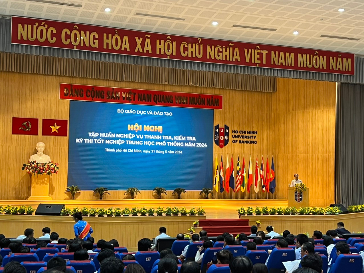 Hội nghị tập huấn nghiệp vụ thanh tra, kiểm tra kỳ thi tốt nghiệp THPT năm 2024 diễn ra tại TPHCM sáng nay 31/5 Hội nghị tập huấn nghiệp vụ thanh tra, kiểm tra kỳ thi tốt nghiệp THPT năm 2024 diễn ra tại TPHCM sáng nay 31/5