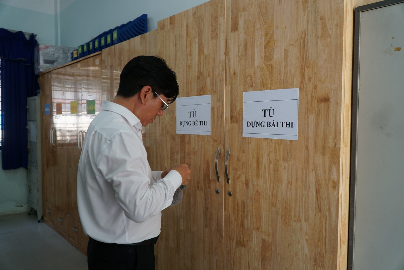 TPHCM vừa trải qua cuộc "tập dượt" lớn là kỳ thi tuyển sinh 10 trước khi diễn ra kỳ thi tốt nghiệp THPT 2024 TPHCM vừa trải qua cuộc "tập dượt" lớn là kỳ thi tuyển sinh 10 trước khi diễn ra kỳ thi tốt nghiệp THPT 2024