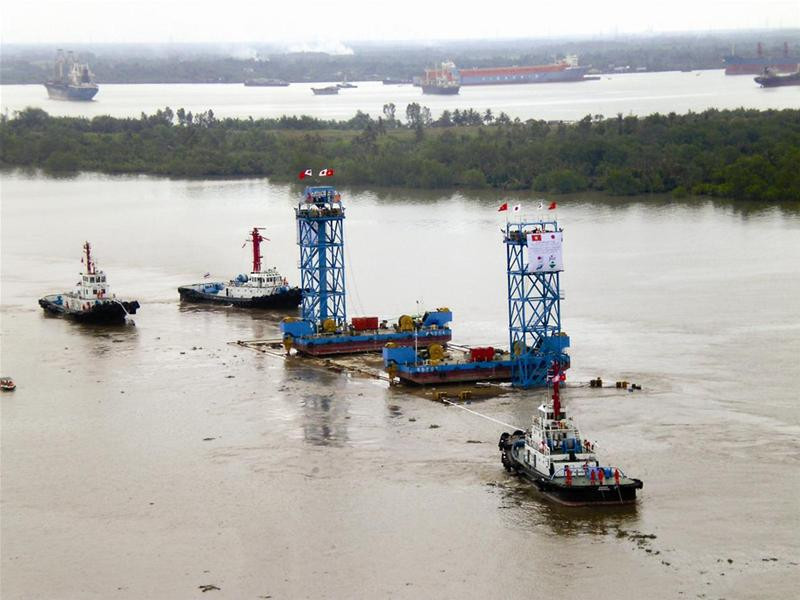 Đốt hầm số 2 được lắp đặt vào ngày 5-4 - Ảnh: LT