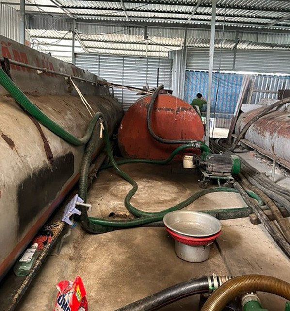 Bồn chứa dầu lậu của Công ty TNHH Vận tải Xăng dầu Saigon Transco. Bồn chứa dầu lậu của Công ty TNHH Vận tải Xăng dầu Saigon Transco.