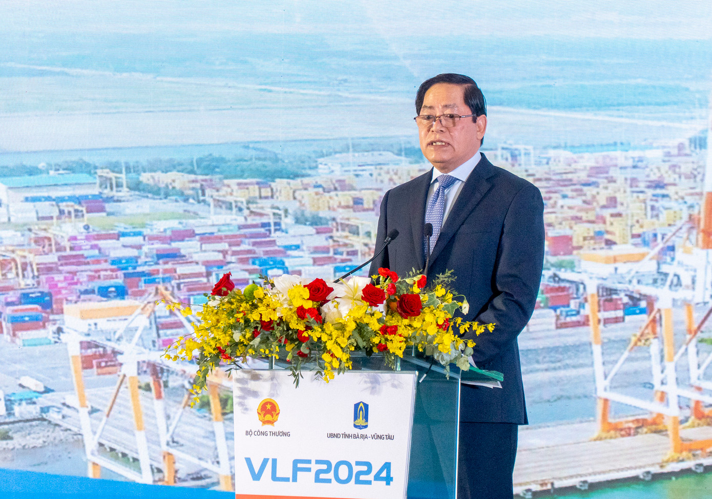 Ông Phạm Viết Thanh - Bí thư Tỉnh ủy Bà Rịa - Vũng Tàu - phát biểu tại diễn đàn. Ông Phạm Viết Thanh - Bí thư Tỉnh ủy Bà Rịa - Vũng Tàu - phát biểu tại diễn đàn.