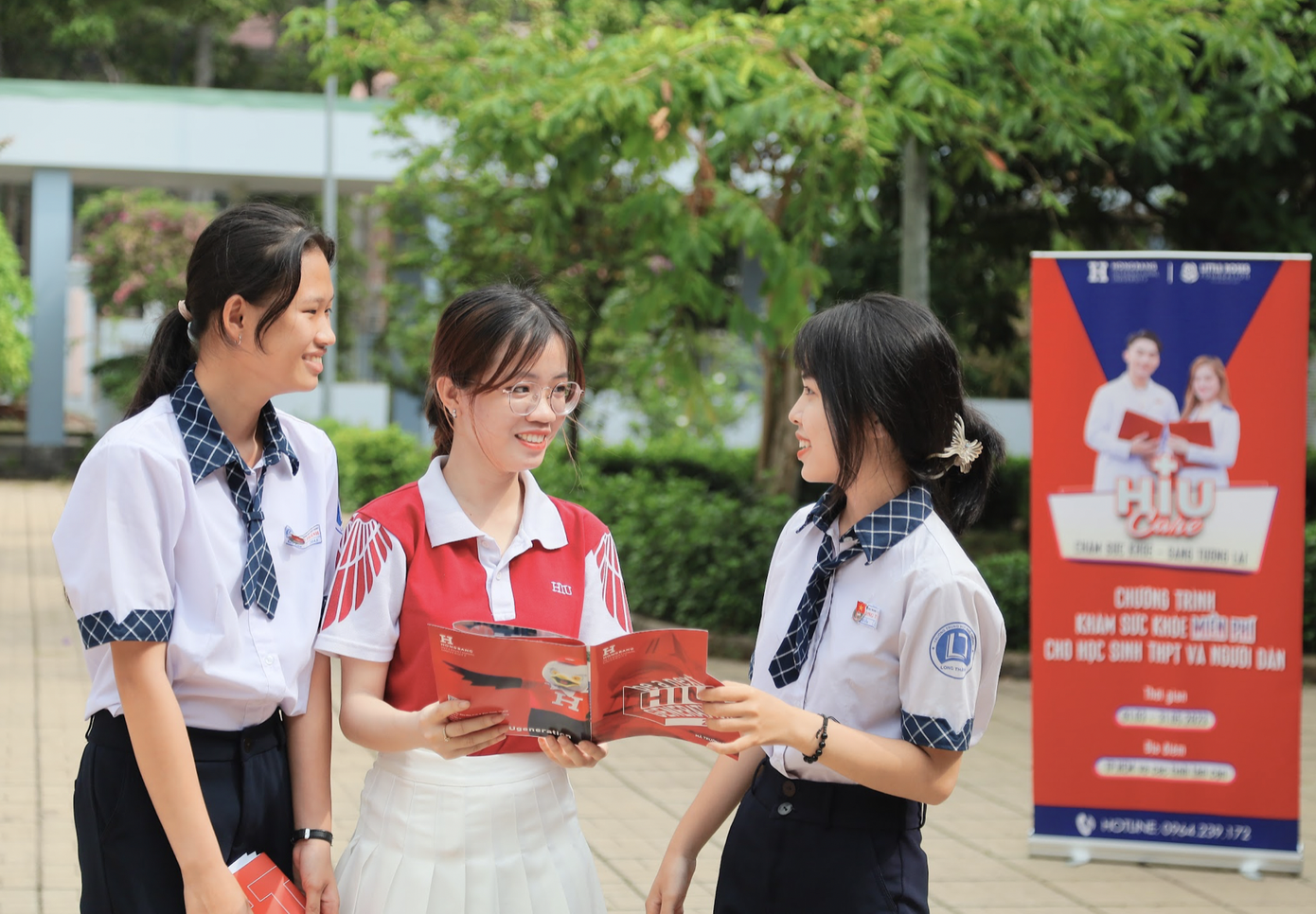 HIU không những giữ nguyên mức học phí niêm yết liên tục suốt 3 năm qua không tăng, mà còn thiết lập nhiều chính sách ưu đãi.