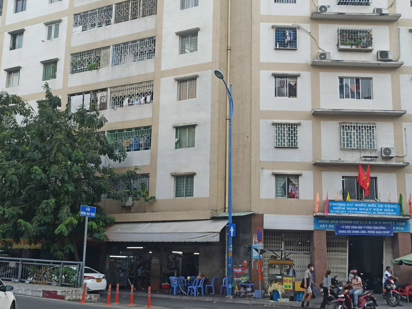 Một góc chung cư Miếu Nổi.