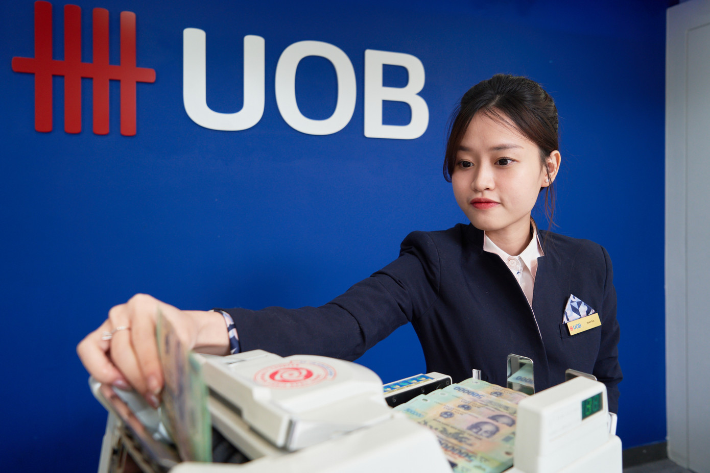 UOB kỳ vọng đồng VNĐ sẽ nhận được sự hỗ trợ từ các yếu tố cơ bản vững chắc và sự phục hồi tiếp theo của đồng CNY. UOB kỳ vọng đồng VNĐ sẽ nhận được sự hỗ trợ từ các yếu tố cơ bản vững chắc và sự phục hồi tiếp theo của đồng CNY.