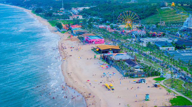 Dự án NovaWorld Phan Thiet (Bình Thuận) đã có hơn 1.200 căn biệt thự được bàn giao. Dự án NovaWorld Phan Thiet (Bình Thuận) đã có hơn 1.200 căn biệt thự được bàn giao.