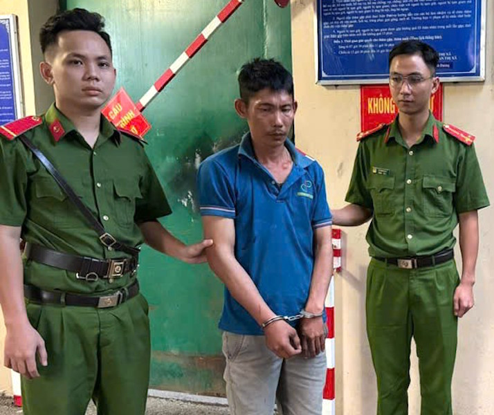 Đối tượng Nguyễn Hoàng Khang bị tạm giam 2 tháng. Đối tượng Nguyễn Hoàng Khang bị tạm giam 2 tháng.