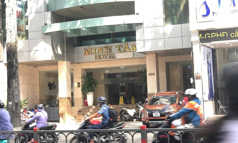 Chi nhánh 2 của Công ty TNHH Du lịch Hải Thanh - Khách sạn Minh Tâm (số 206 đường Ba Tháng Hai, phường 12, quận 10) bị đình chỉ hoạt động do không bảo đảm an toàn về phòng cháy chữa cháy. Ảnh: Việt Dũng.