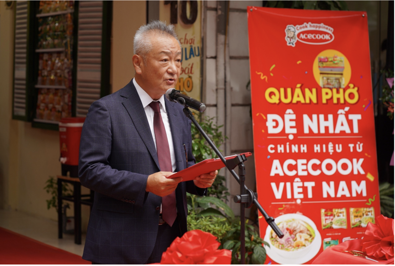 Ông Kaneda Hiroki - Tổng Giám đốc Acecook Việt Nam - phát biểu khai trương.
