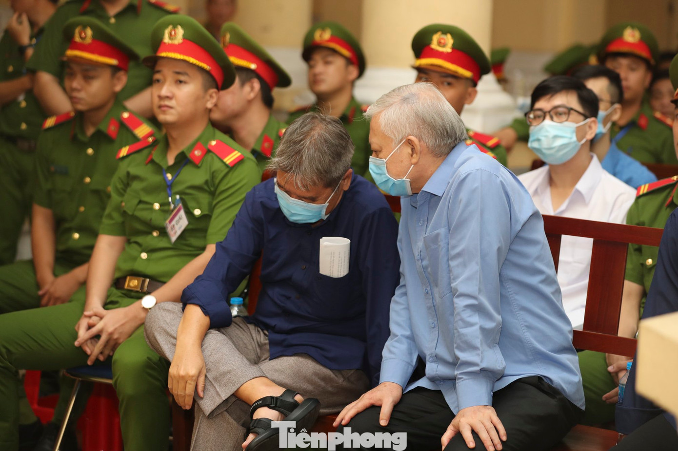 Bị cáo trước phiên toà sáng 7/3. Bị cáo trước phiên toà sáng 7/3.