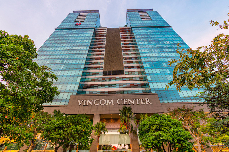 Vingroup vẫn là cổ đông lớn của Vincom Retail sau giao dịch với 18,8% vốn cổ phần còn lại.