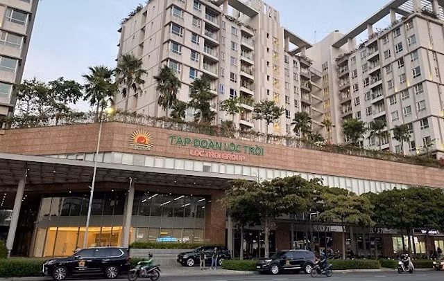 Công ty CP Tập đoàn Lộc Trời giảm lãi ròng từ 265 tỷ đồng trước kiểm toán xuống còn gần 17 tỷ đồng. Công ty CP Tập đoàn Lộc Trời giảm lãi ròng từ 265 tỷ đồng trước kiểm toán xuống còn gần 17 tỷ đồng.