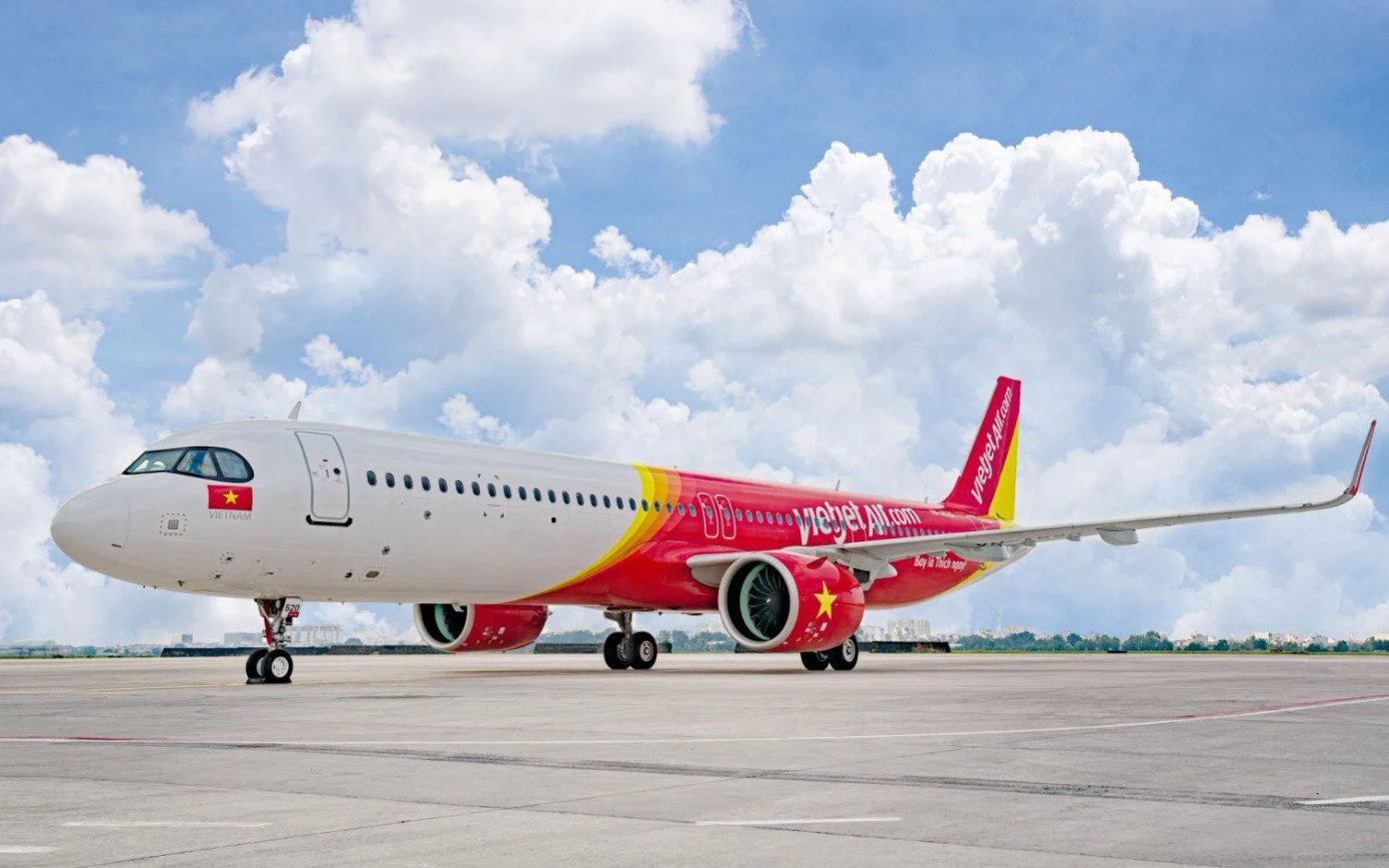 Công ty CP Hàng không VietJet muốn phát hành trái phiếu riêng lẻ không chuyển đổi để huy động 2.000 tỷ đồng. Công ty CP Hàng không VietJet muốn phát hành trái phiếu riêng lẻ không chuyển đổi để huy động 2.000 tỷ đồng.