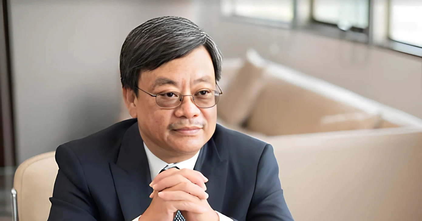 Ông Nguyễn Đăng Quang chỉ nắm giữ trực tiếp vỏn vẹn 18 cổ phiếu MSN. Ông Nguyễn Đăng Quang chỉ nắm giữ trực tiếp vỏn vẹn 18 cổ phiếu MSN.