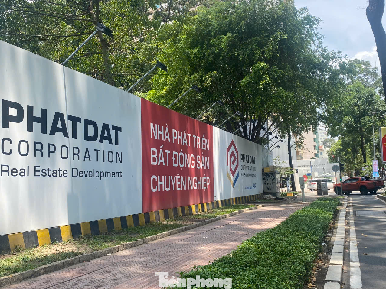 Bất động sản Phát Đạt phát hành thêm 34 triệu cổ phiếu với giá 20.000 đồng/cổ phiếu để hoán đổi khoản nợ vay 30 triệu USD từ Công ty ACA Vietnam Real Estate III LP.