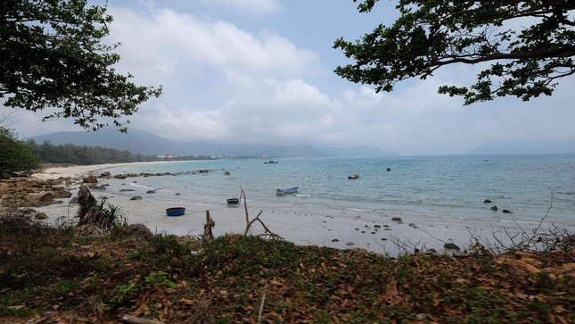 Côn Đảo sẽ có vùng ưu tiên phát triển đô thị du lịch, với khu trung tâm Côn Sơn là khu vực đô thị di sản đô thị du lịch. Côn Đảo sẽ có vùng ưu tiên phát triển đô thị du lịch, với khu trung tâm Côn Sơn là khu vực đô thị di sản đô thị du lịch.