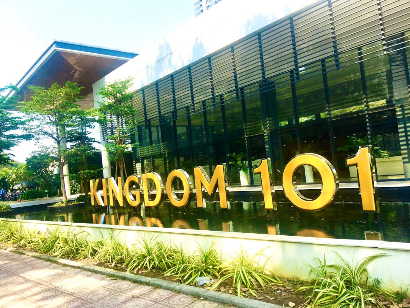 Người dân đang sinh sống tại chung cư Kingdom 101 ở quận 10, TPHCM đang ngóng sổ hồng. Người dân đang sinh sống tại chung cư Kingdom 101 ở quận 10, TPHCM đang ngóng sổ hồng.