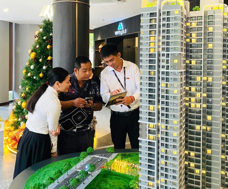 Thị trường bất động sản phía Nam đã có những chuyển biến tích cực so với cùng kỳ năm trước. Thị trường bất động sản phía Nam đã có những chuyển biến tích cực so với cùng kỳ năm trước.