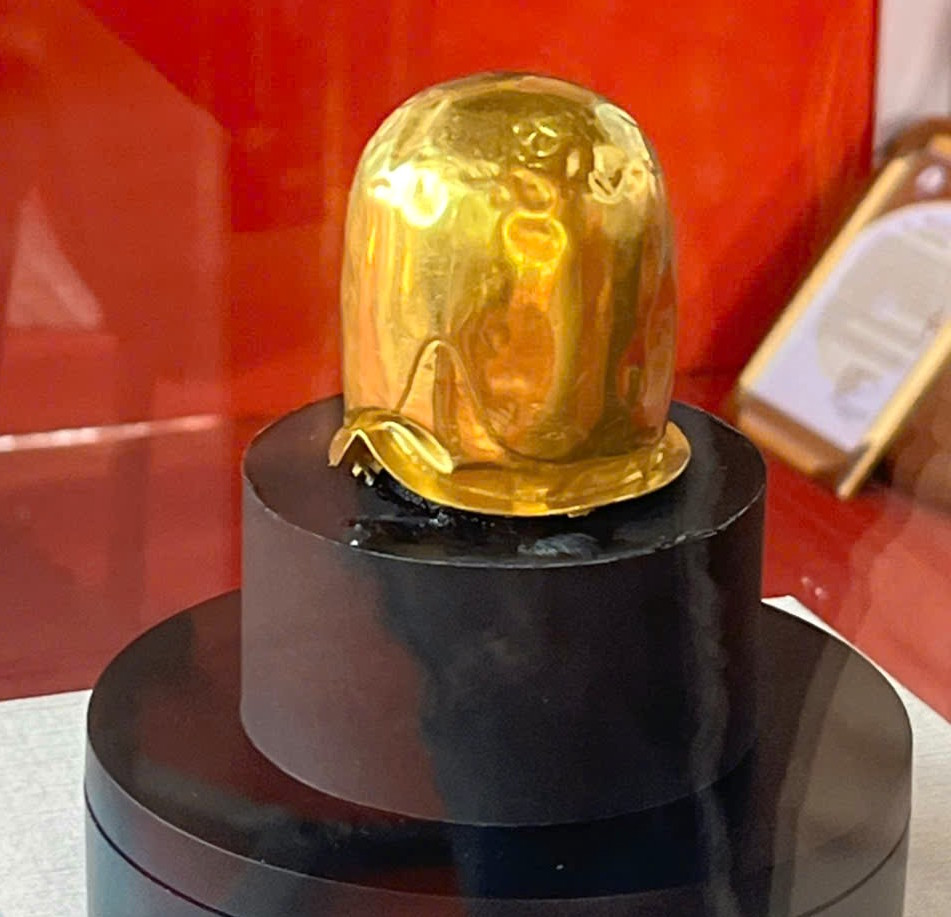 Bảo vật quốc gia Linga vàng của tỉnh Bình Thuận.