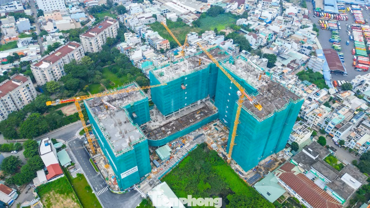 Cuối ngày hôm nay 30/10, các chi cục thuế khóa sổ nhận hồ sơ xác định nghĩa vụ tài chính về đất đai trên hệ thống liên thông điện tử.