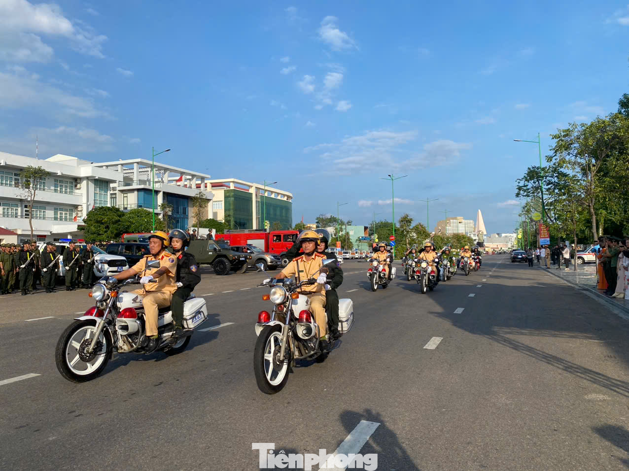 Công an tỉnh Bình Thuận quyết tâm không để xảy ra tình trạng đua xe, lạng lách, đánh võng, nẹt pô. Công an tỉnh Bình Thuận quyết tâm không để xảy ra tình trạng đua xe, lạng lách, đánh võng, nẹt pô.