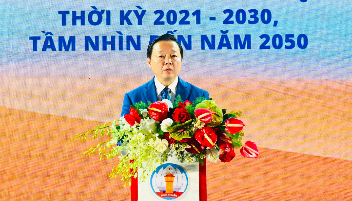 Phó Thủ tướng Trần Hồng Hà phát biểu tại buổi lễ. Ảnh: Báo Bình Thuận. Phó Thủ tướng Trần Hồng Hà phát biểu tại buổi lễ. Ảnh: Báo Bình Thuận.