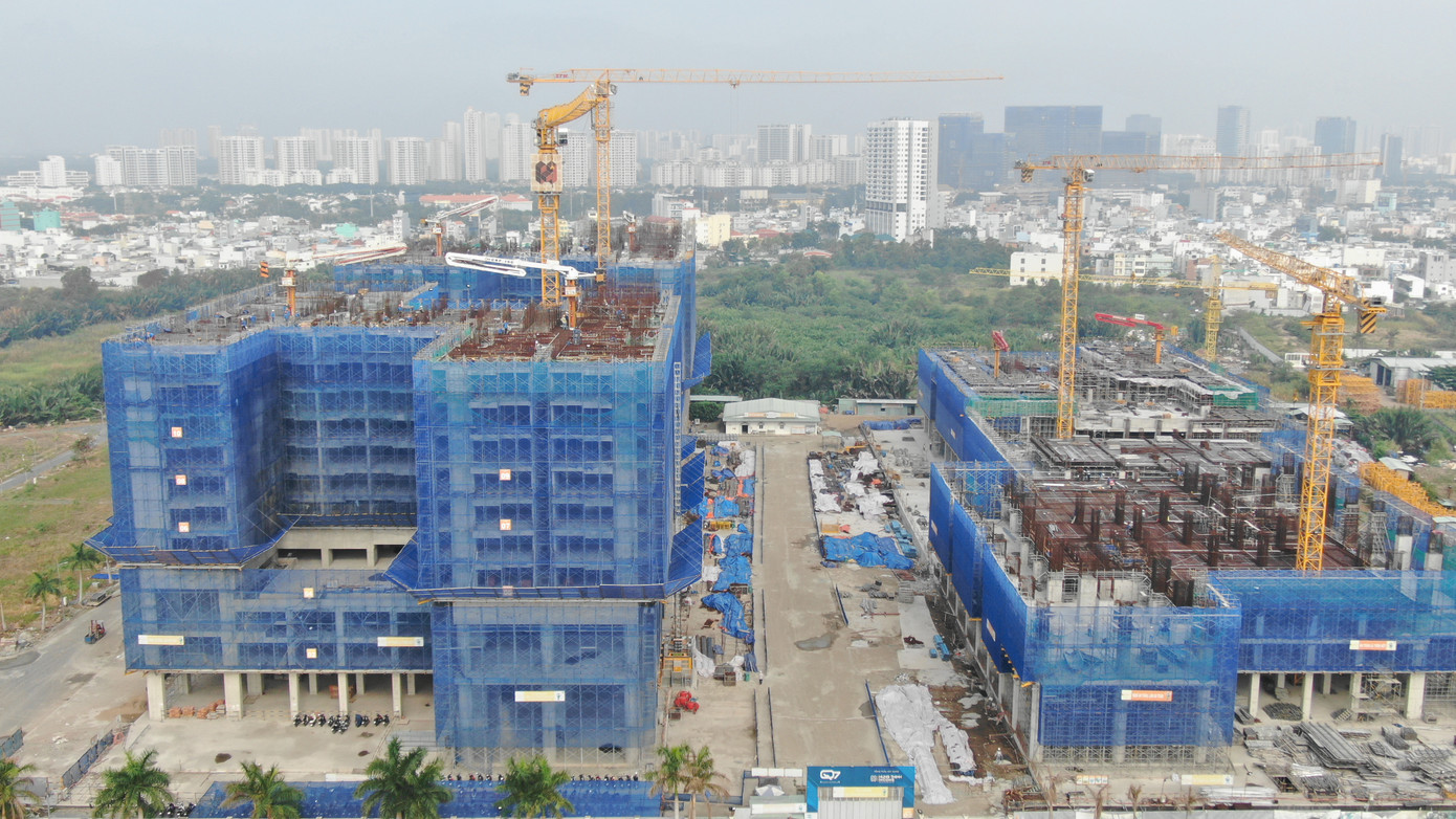 Quý I/2025 ghi nhận tới 33.585 giao dịch thành công đối với căn hộ chung cư và nhà ở riêng lẻ, tăng 32% so với quý trước. Quý I/2025 ghi nhận tới 33.585 giao dịch thành công đối với căn hộ chung cư và nhà ở riêng lẻ, tăng 32% so với quý trước.