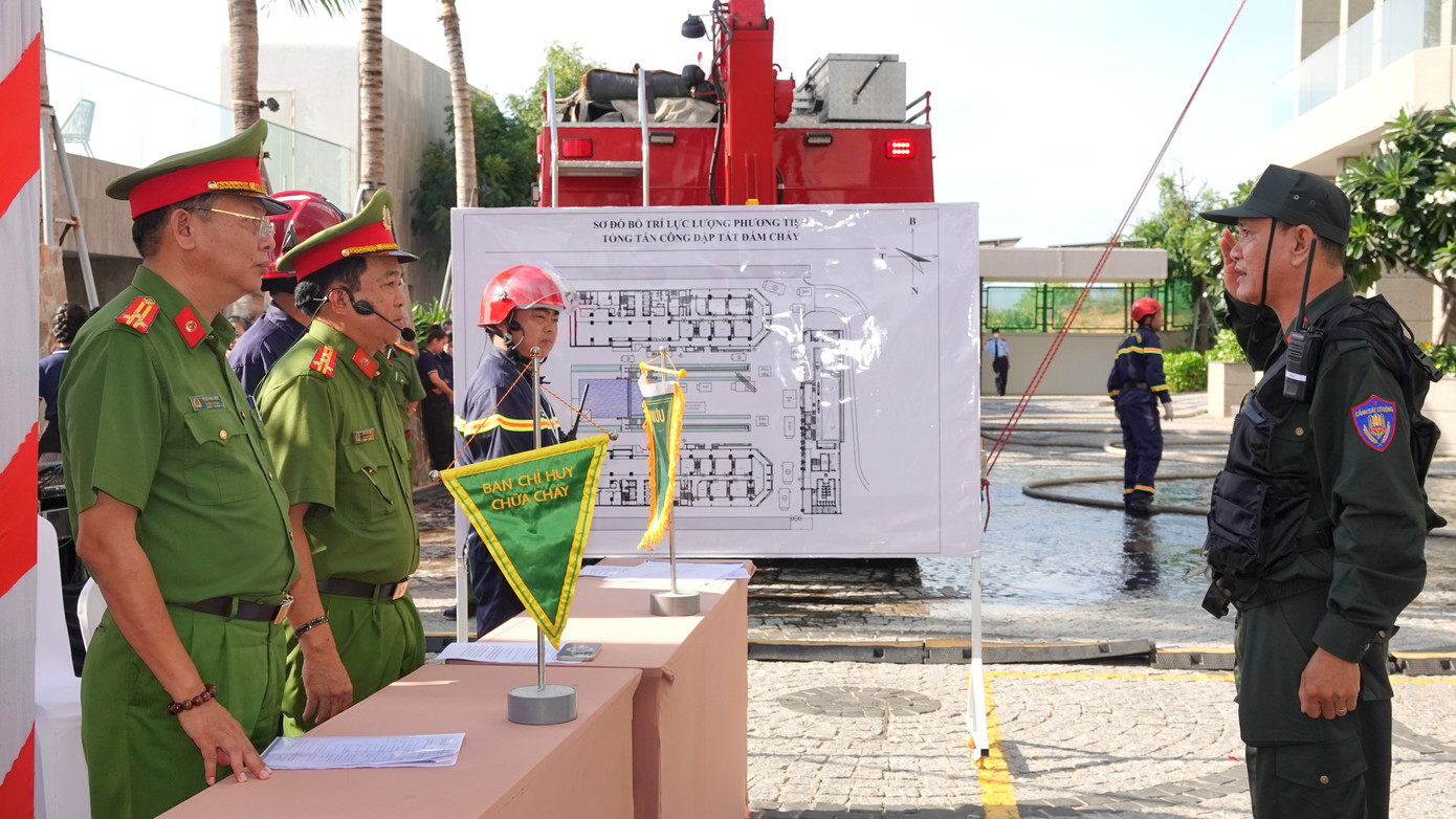 Để chuẩn bị cho chương trình thực tập phương án lớn, phối hợp nhiều lực lượng đạt kết quả tốt nhất, Ban Chỉ huy, Ban Tham mưu cùng các lực lượng tham gia đã chủ động tham mưu nhiều văn bản, tổ chức các cuộc họp, tích cực tập luyện, hợp luyện để hoàn thiện kịch bản, tổng duyệt cho bước rà soát cuối cùng theo đúng kế hoạch đề ra.