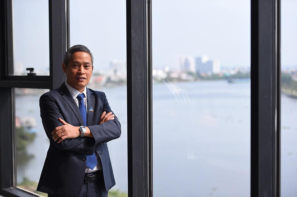 Tổng Giám đốc Tập đoàn Đất Xanh Bùi Ngọc Đức nhận 1,04 tỷ đồng tiền lương trong quý I năm nay.