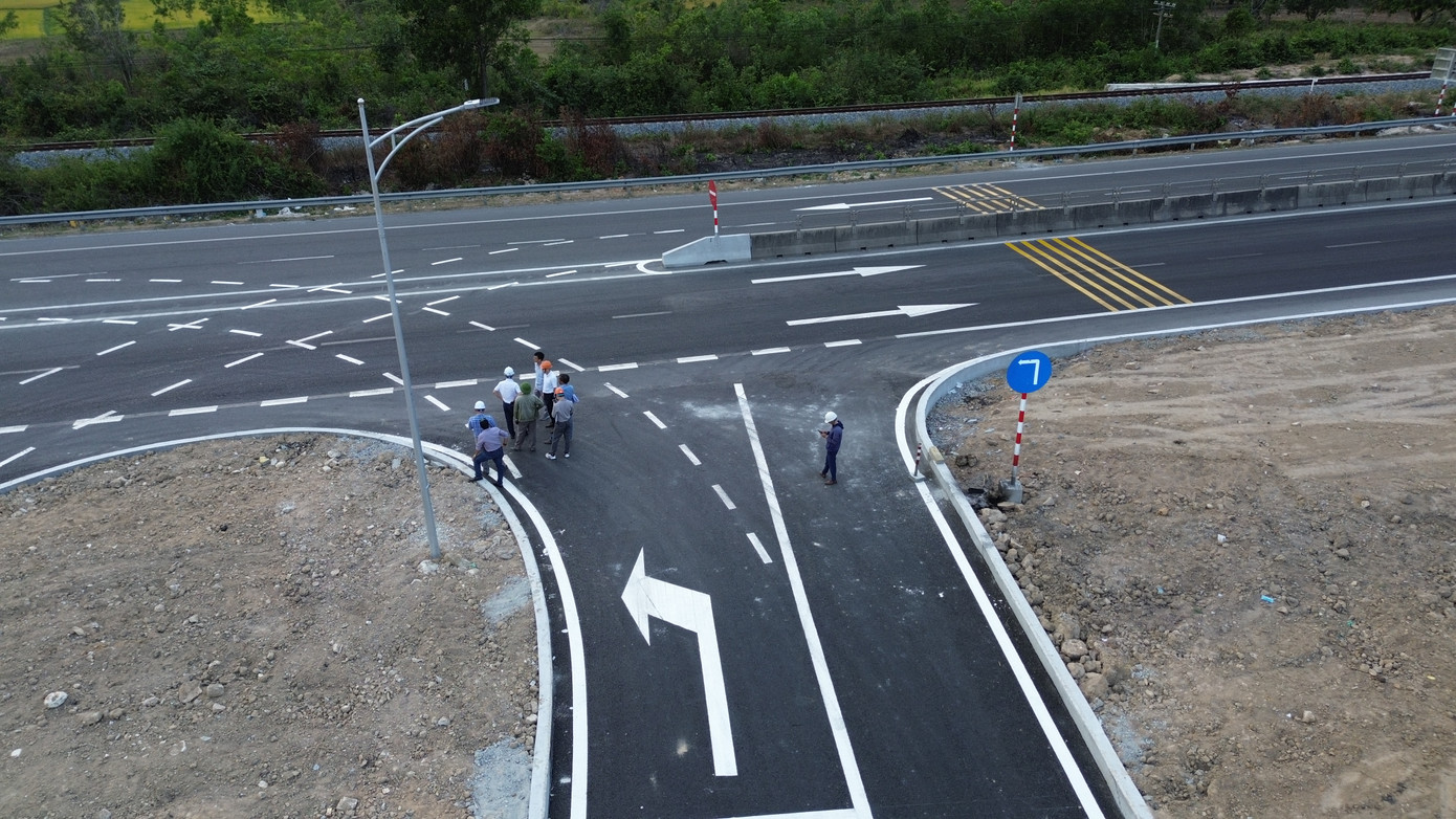 Dự án có tổng mức đầu tư hơn 8.925 tỷ đồng, thời gian thực hiện là 24 tháng.