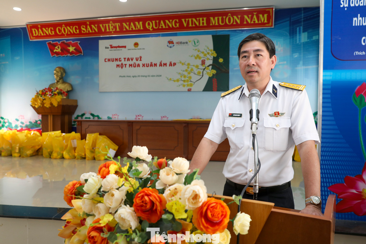 Đại tá Ngô Minh Thuấn, Tổng giám đốc Tổng công ty Tân Cảng Sài Gòn phát biểu tại chương trình.