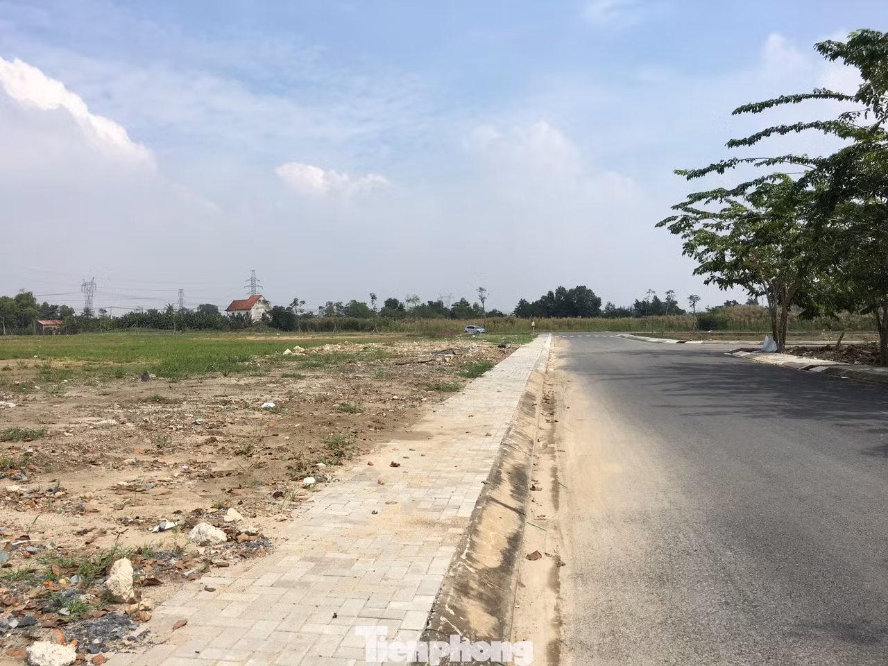 Bộ Tài chính khẳng định, bảng giá đất do UBND cấp tỉnh ban hành theo quy định của Luật Đất đai năm 2013 được tiếp tục áp dụng đến hết ngày 31/12/2025.