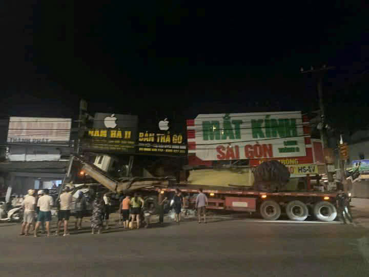 Hiện trường vụ tai nạn giao thông. Hiện trường vụ tai nạn giao thông.