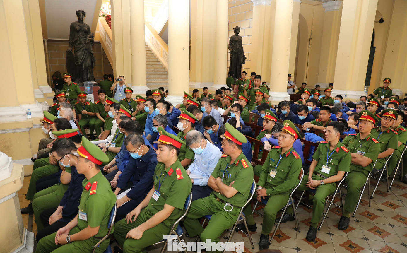 Bà Lan khẳng định, điều hành SCB là do Hội đồng quản trị quyết định. Bà Lan khẳng định, điều hành SCB là do Hội đồng quản trị quyết định.