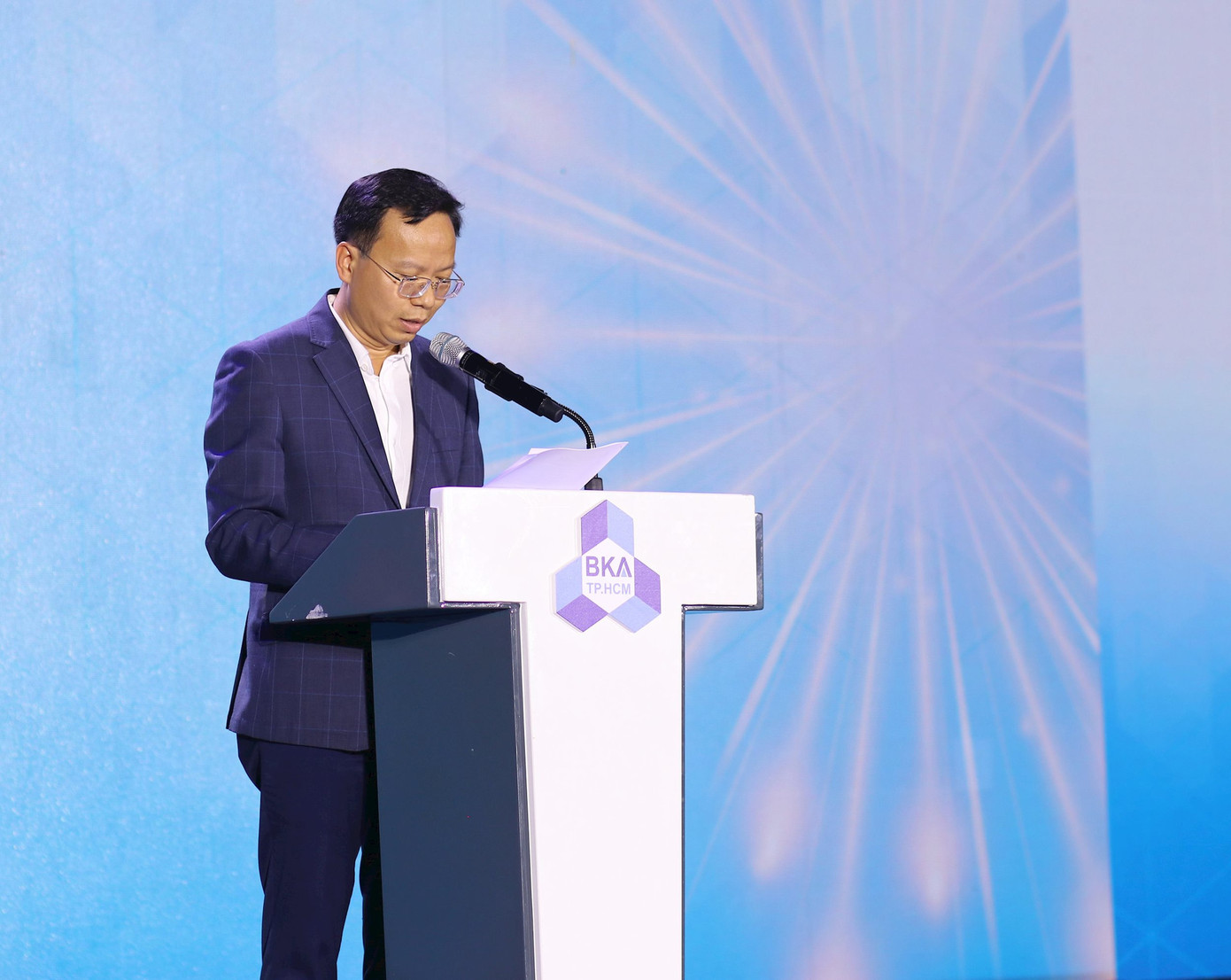 PGS. TS Mai Thanh Phong - Hiệu trưởng trường ĐH Bách khoa (ĐHQG TP. HCM), phát biểu tại Đại hội. PGS. TS Mai Thanh Phong - Hiệu trưởng trường ĐH Bách khoa (ĐHQG TP. HCM), phát biểu tại Đại hội.