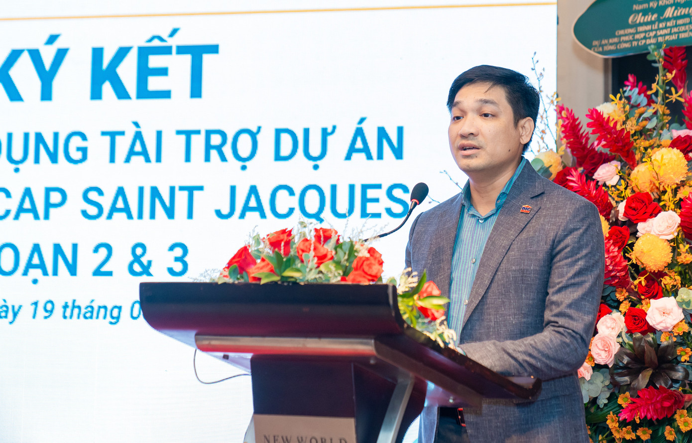 Ông Nguyễn Hùng Cường vừa nhận thêm 11 triệu cổ phiếu DIG. Ông Nguyễn Hùng Cường vừa nhận thêm 11 triệu cổ phiếu DIG.