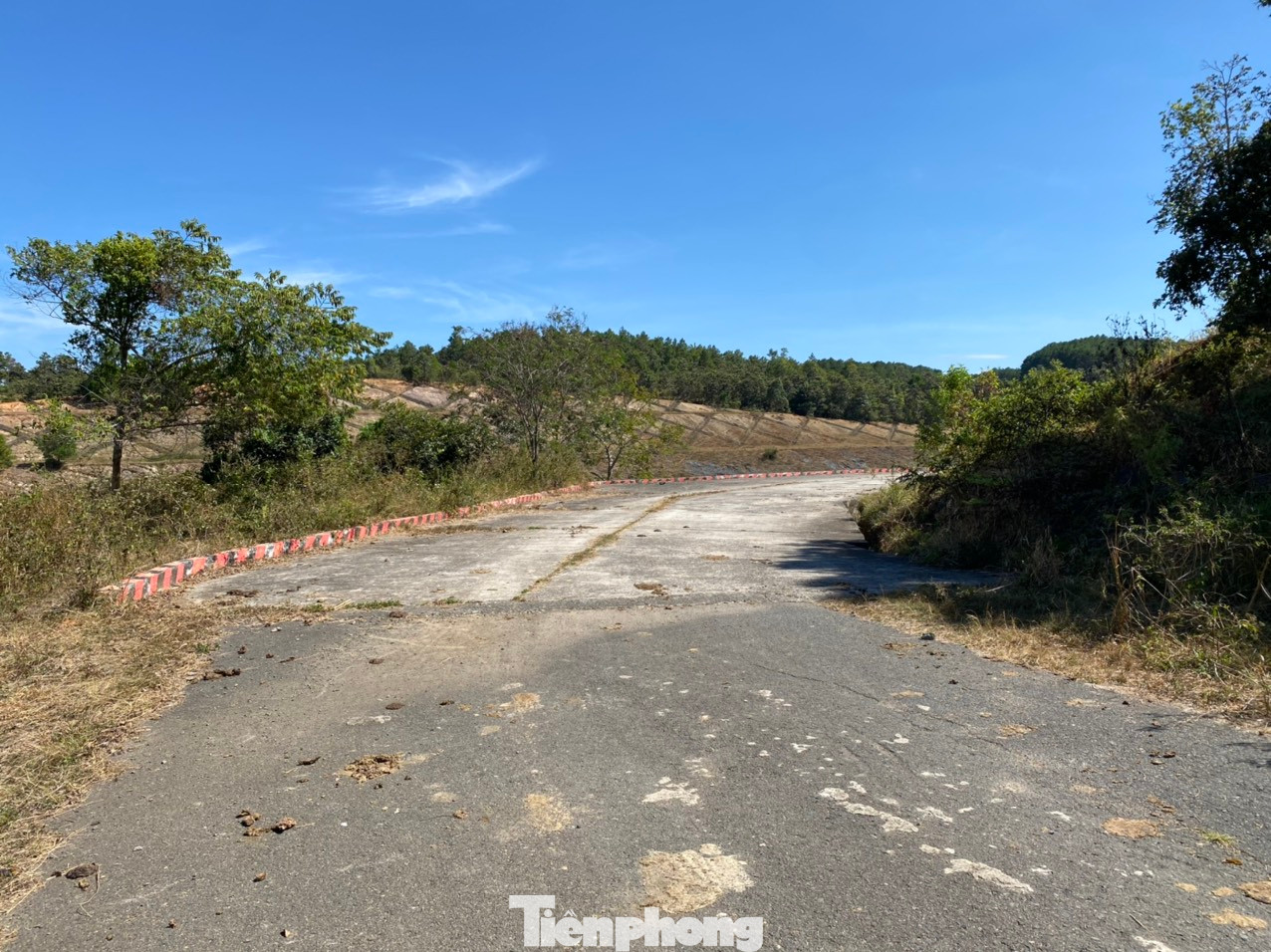 Liên quan đến dự án này, năm 2023, Bộ Công an đã khởi tố bị can, thi hành lệnh bắt tạm giam đối với ông Nguyễn Cao Trí - Chủ tịch Hội đồng quản trị Công ty Văn Lang, ông Nguyễn Ngọc Ánh - Chánh Thanh tra tỉnh Lâm Đồng, bà Trần Bích Ngọc - Vụ trưởng Vụ I thuộc Văn phòng Chính phủ.